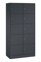 C+P Schließfachschrank Serie 8070 mit Sockel 3 Abt.240mm 5 Fächer B190mm (HxBxT)1950x680x480mm 7035/3003