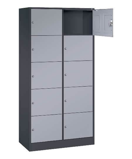 C+P Schließfachschrank Serie 8070 mit Sockel 3 Abt.240mm 5 Fächer B190mm (HxBxT)1950x680x480mm 7035/3003