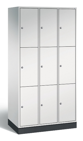C+P Schließfachschrank 8370-301 Intro 3x 3 Fächer 300mm (HxBxT) 1950x920x500mm Lichtgrau/Rubinrot