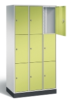 C+P Schließfachschrank 8370-301 Intro 3x 3 Fächer 300mm (HxBxT) 1950x920x500mm Lichtgrau/Rubinrot