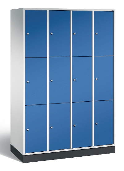 C+P Schließfachschrank 8370-301 Intro 3x 3 Fächer 300mm (HxBxT) 1950x920x500mm Lichtgrau/Rubinrot