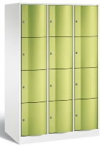 C+P Schließfachschrank 8470-372 Resisto 3 Abt. je 4 Fächer (HxBxT) 1950x1148x540mm Lichtgrau/Viridingrün