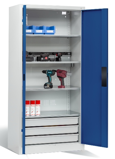 C+P Akkuladeschrank 8921-05E1 Serie 89 BASIC Stahltüren 5 Ladeplätze ERGO-Lock 4.0 (HxBxT) 1950x930x500mm 7035/7035