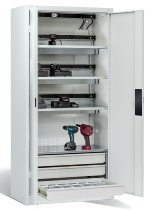 C+P Akkuladeschrank 8921-05E3 Serie 89 COMFORT Stahltüren 3x5 Ladeplätze ERGO-Lock 4.0 (HxBxT) 1950x930x500mm 7035/5010