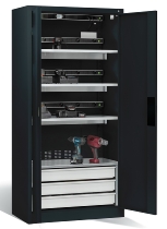 C+P Akkuladeschrank 8921-05E3 Serie 89 COMFORT Stahltüren 3x5 Ladeplätze ERGO-Lock 4.0 (HxBxT) 1950x930x500mm 7035/5010