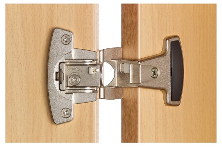 Hammerbacher Büroschrank 6910 SOLIDplus Sockelblende abschließbar 5OH (BxTxH) 100x42x200,4cm SG Weiß/Eiche