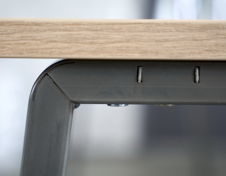 Hammerbacher Stehtisch "Industrial" MPA17 (BxTxH) 175x68x104cm Asteiche/Rohstahl