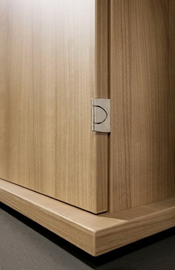 Sideboard SBTS Türen und Schubladen mit Chromgriff (BxTxH) 166,1 x 44,8 x 84cm Ahorn