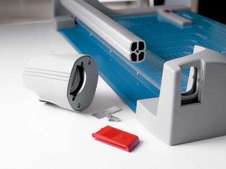 Dahle 446 Roll & Schnitt Schneidemaschine A1 Schnittlänge 920mm im BUNDLE inklusive Untertisch 796