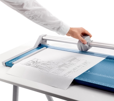 Dahle 554 Roll & Schnitt Schneidemaschine A2 Schnittlänge 720 mm autom. Pressung