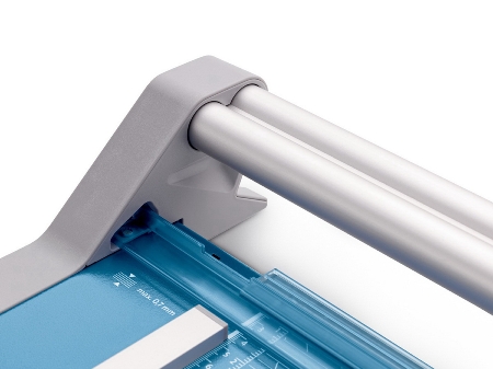 Dahle 558 Roll & Schnitt Schneidemaschine A0 Schnittlänge 1300mm autom. Pressung