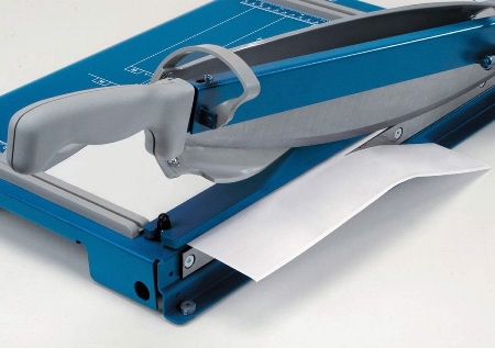 Dahle 561 Hebel-Schneidemaschine A4 Schnittlänge 360mm autom. Pressung mit Sicherheitsautomatik